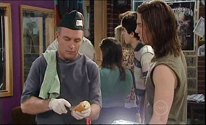 Kim Timmins, Dylan Timmins in Neighbours Episode 