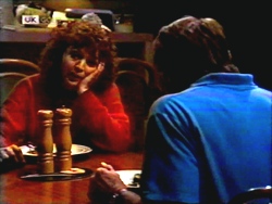 Pam Willis, Doug Willis in Neighbours Episode 