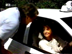 Doug Willis, Pam Willis in Neighbours Episode 1415