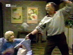 Madge Bishop, Harold Bishop in Neighbours Episode 1417