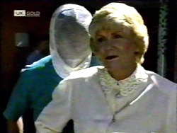 Harold Bishop, Madge Bishop in Neighbours Episode 1417