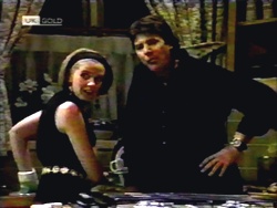 Melanie Pearson, Joe Mangel in Neighbours Episode 