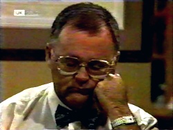 Harold Bishop in Neighbours Episode 