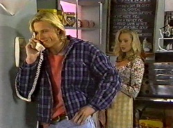 Brad Willis, Annalise Hartman in Neighbours Episode 