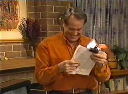 Doug Willis in Neighbours Episode 1975