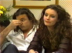 Wayne Duncan, Gaby Willis in Neighbours Episode 