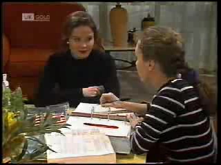 Julie Robinson, Debbie Martin in Neighbours Episode 