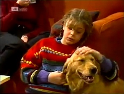 Hannah Martin, Holly in Neighbours Episode 2003