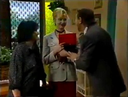 Pam Willis, Annalise Hartman, Doug Willis in Neighbours Episode 