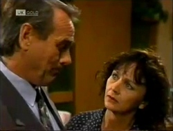 Doug Willis, Pam Willis in Neighbours Episode 