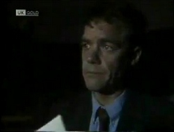 Paul Robinson in Neighbours Episode 2004