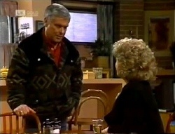 Lou Carpenter, Cheryl Stark in Neighbours Episode 