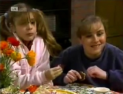 Hannah Martin, Debbie Martin in Neighbours Episode 