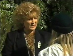 Cheryl Stark, Lauren Carpenter in Neighbours Episode 