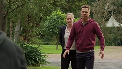 Ellen Crabb, Mark Brennan in Neighbours Episode 