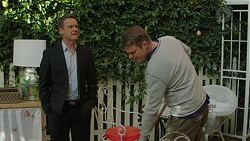 Paul Robinson, Gary Canning in Neighbours Episode 7449