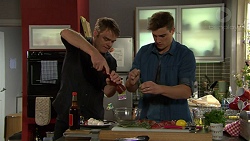 Gary Canning, Kyle Canning in Neighbours Episode 