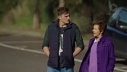 Kyle Canning, Susan Kennedy in Neighbours Episode 7456