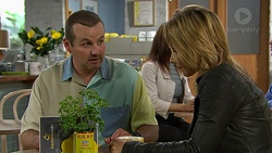 Toadie Rebecchi, Steph Scully in Neighbours Episode 