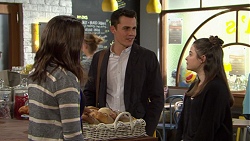 Paige Smith, Jack Callahan, Nikki Jackson in Neighbours Episode 7460