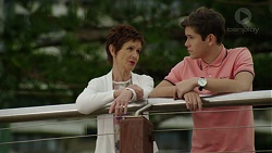 Susan Kennedy, Angus Beaumont-Hannay in Neighbours Episode 