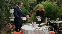 Toadie Rebecchi, Steph Scully in Neighbours Episode 