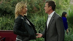 Steph Scully, Paul Robinson in Neighbours Episode 