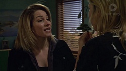 Regan Davis, Steph Scully in Neighbours Episode 