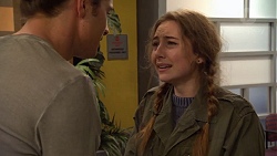 Tyler Brennan, Piper Willis in Neighbours Episode 