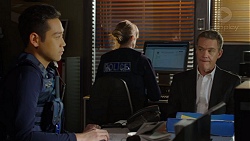 Constable Miles Doughty, Paul Robinson in Neighbours Episode 7474