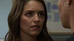 Paige Novak in Neighbours Episode 