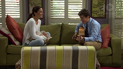 Elly Conway, Angus Beaumont-Hannay in Neighbours Episode 7478