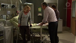 Lauren Turner, Karl Kennedy, Brad Willis in Neighbours Episode 