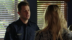 Mark Brennan, Simone Bader in Neighbours Episode 7488