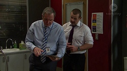 Karl Kennedy, Toadie Rebecchi in Neighbours Episode 7490
