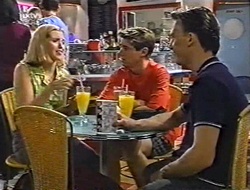 Amy Greenwood, Lance Wilkinson, Perry Pinchen in Neighbours Episode 3004