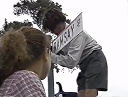 Hannah Martin, Paul McClain in Neighbours Episode 3004