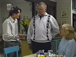 Paul McClain, Harold Bishop, Madge Bishop in Neighbours Episode 3005