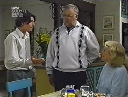 Paul McClain, Harold Bishop, Madge Bishop in Neighbours Episode 