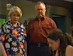 Madge Bishop, Harold Bishop, Hannah Martin in Neighbours Episode 