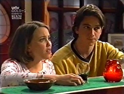 Libby Kennedy, Darren Stark in Neighbours Episode 