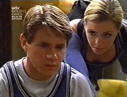 Lance Wilkinson, Amy Greenwood in Neighbours Episode 