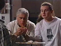 Lou Carpenter, Toadie Rebecchi in Neighbours Episode 3010