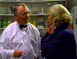 Harold Bishop, Madge Bishop in Neighbours Episode 