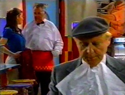 Anne Wilkinson, Harold Bishop, Fred Parkes in Neighbours Episode 