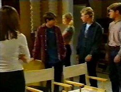 Anne Wilkinson, Paul McClain, Amy Greenwood, Patrick Greenwood, Lance Wilkinson in Neighbours Episode 3113