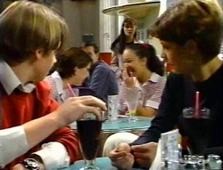 Tad Reeves, Susan Kennedy, Hannah Martin in Neighbours Episode 3414