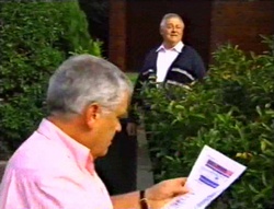 Lou Carpenter, Harold Bishop in Neighbours Episode 