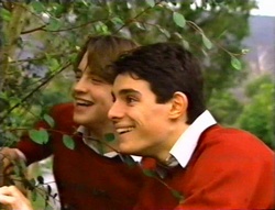 Tad Reeves, Paul McClain in Neighbours Episode 3416