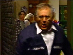 Tad Reeves, Madge Bishop, Harold Bishop in Neighbours Episode 